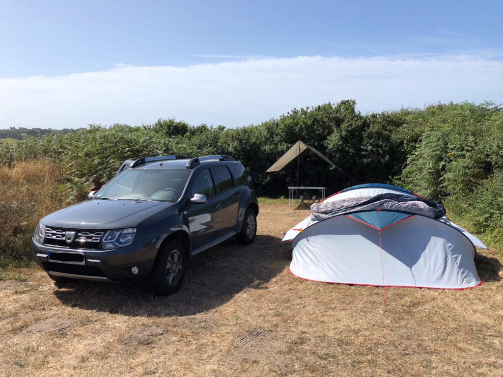 Camp auf dem Campingplatz Camping Les Blancs Sablons