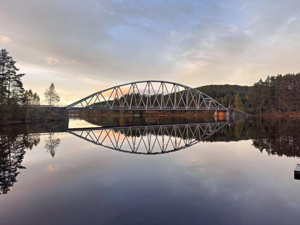 Hornesund Brücke über den Otra